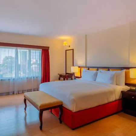 Moevenpick Hotel & Residences Nairobi Exterior photo