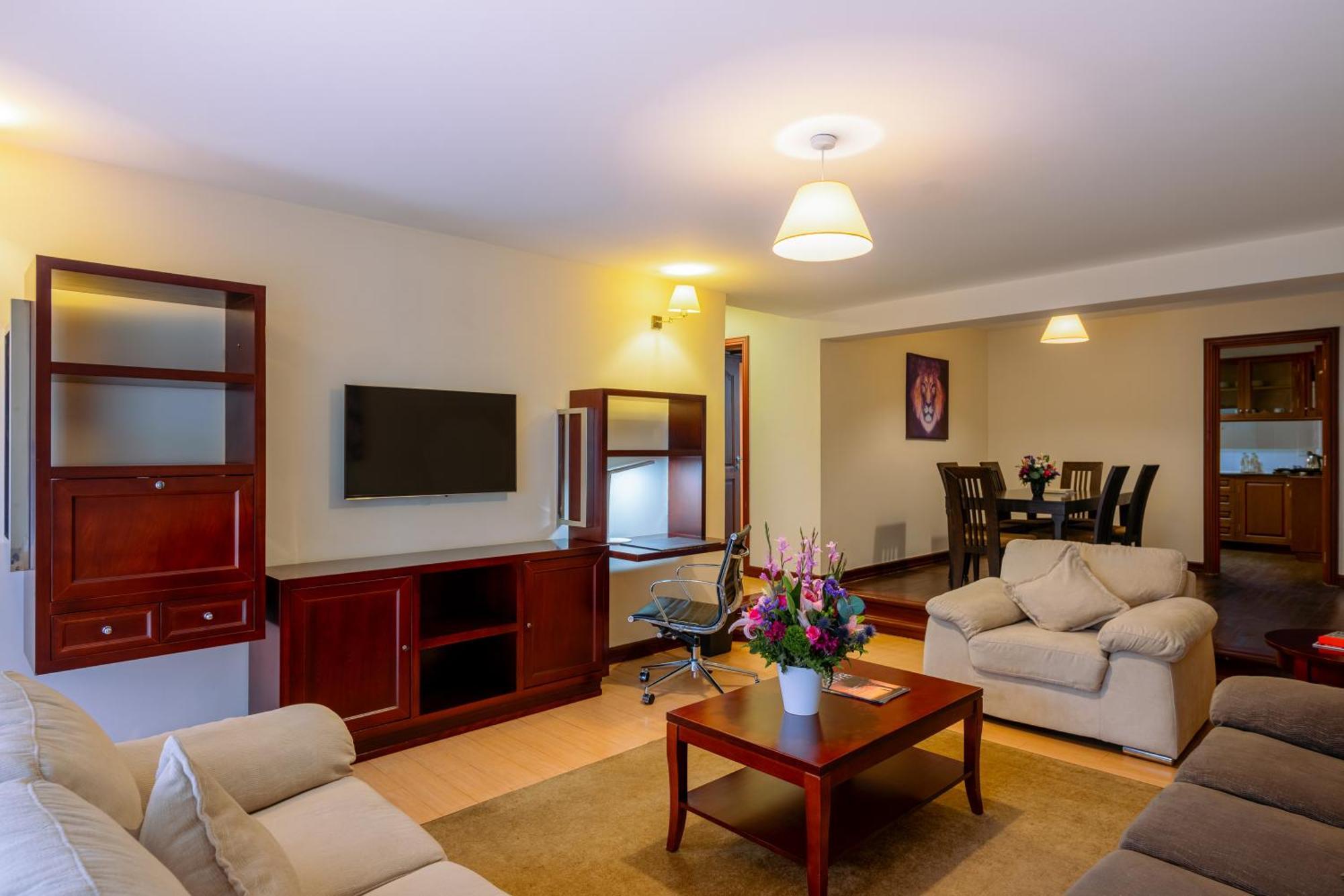 Moevenpick & Residences 5* Nairobi