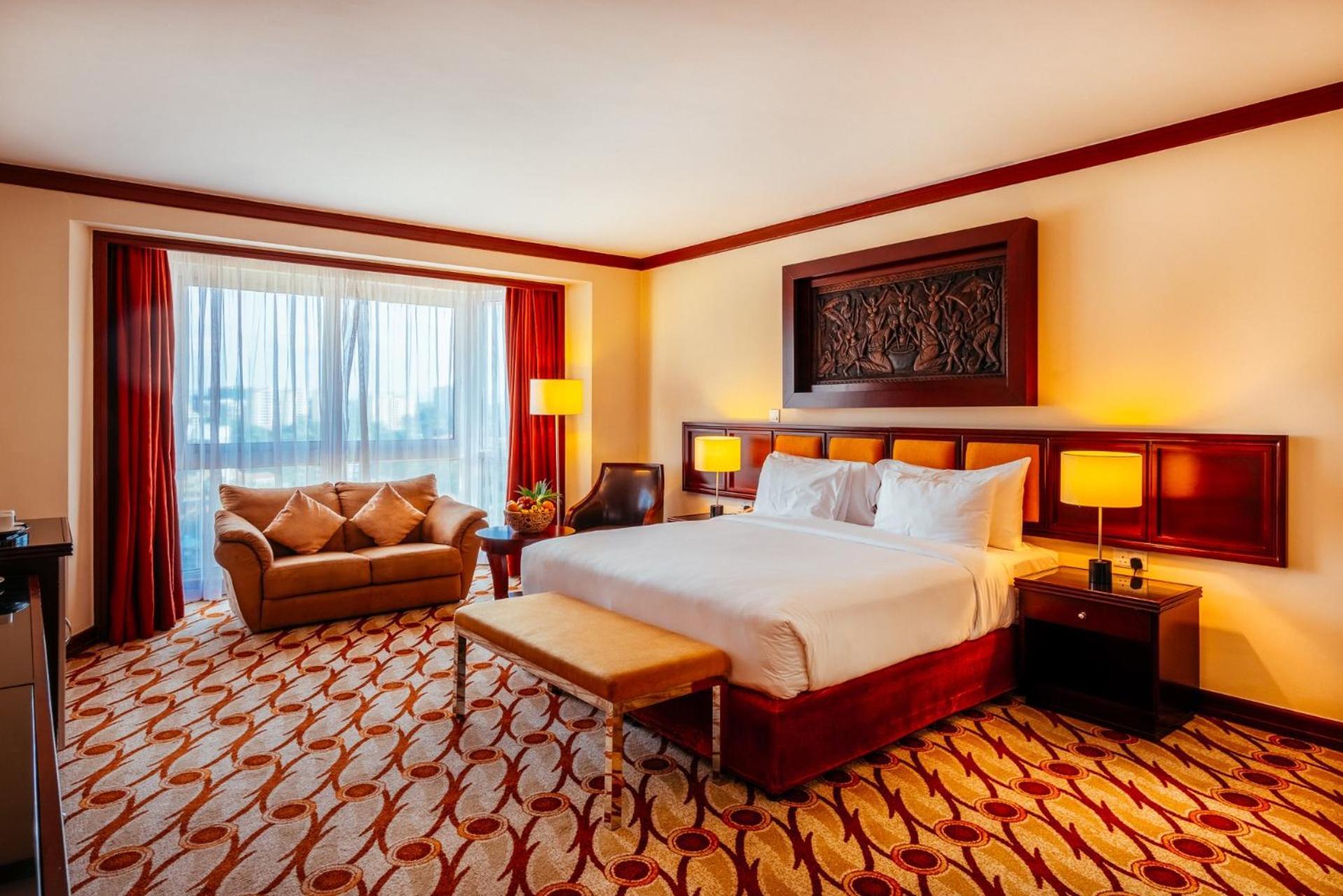Moevenpick & Residences Отель
